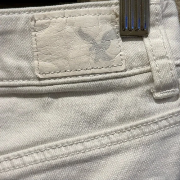 American Eagle Super Stretch  Hi Rise Shortie Distressed White Shorts Size 2 - Picture 5 of 10